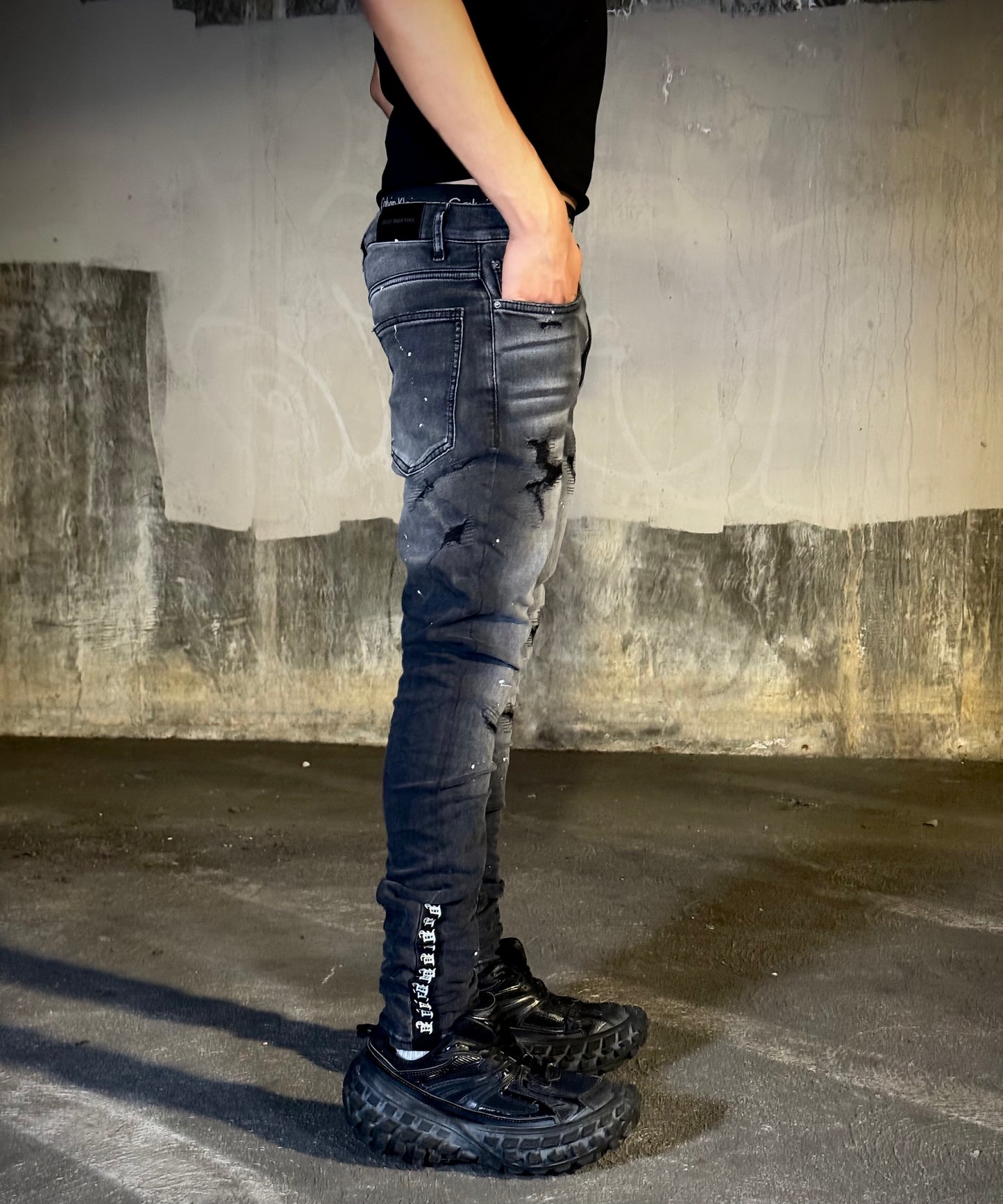 Obsidian Slash Jean
